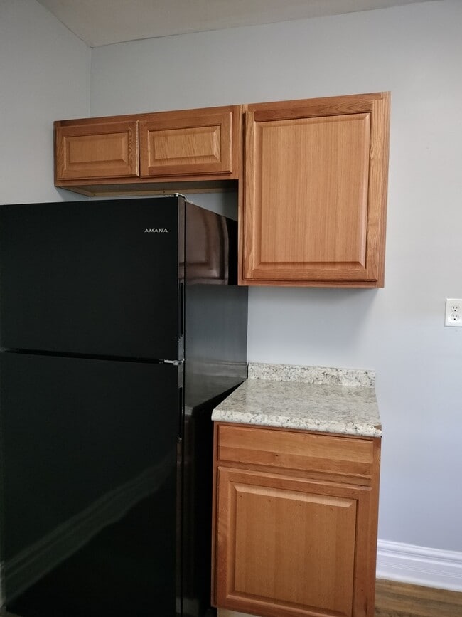 Building Photo - 8000 S Hermitage Ave