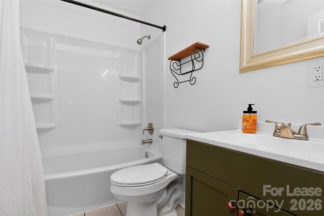 Building Photo - 1954 Garibaldi Ave