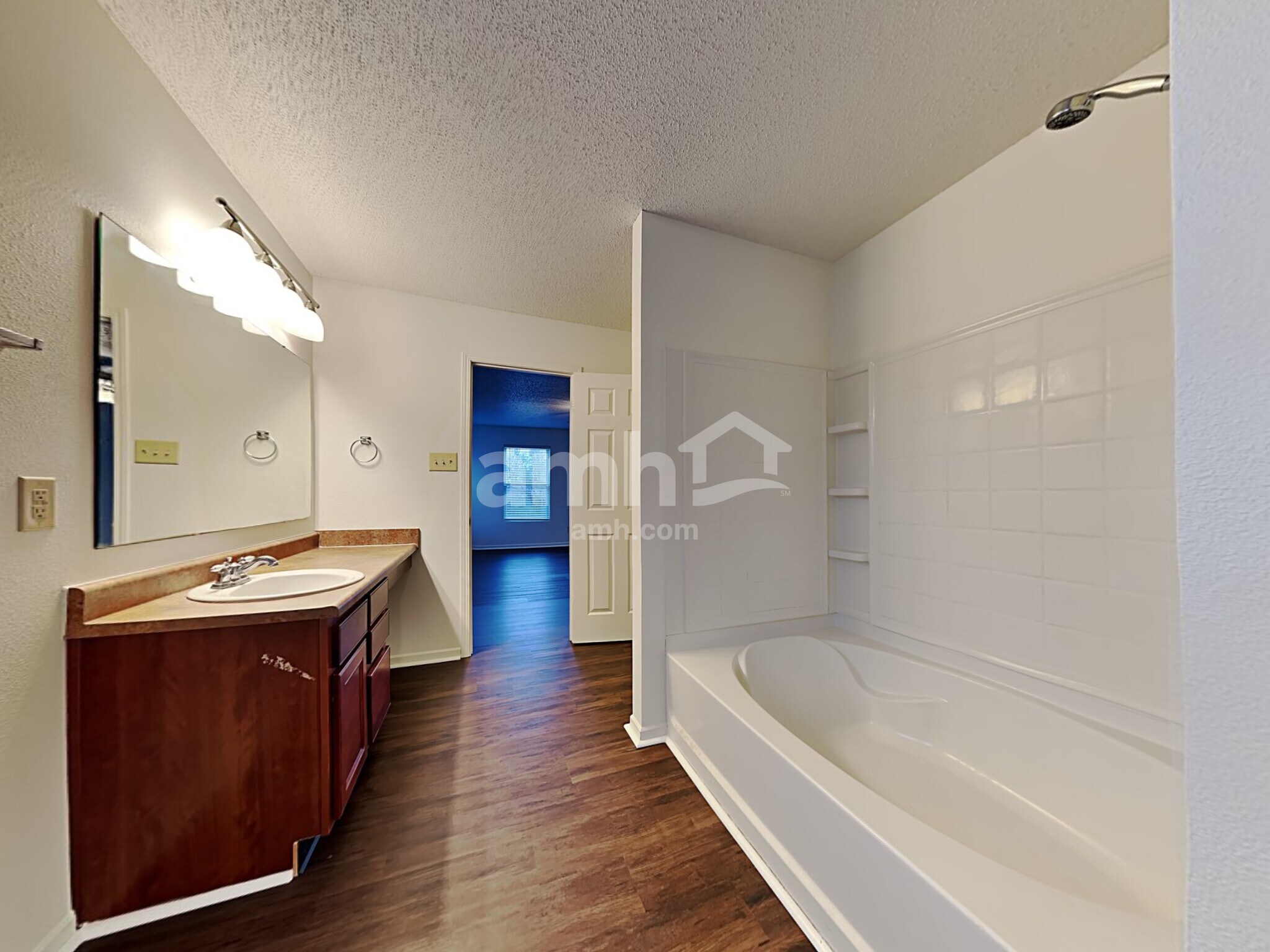 Building Photo - 10286 Butler Dr