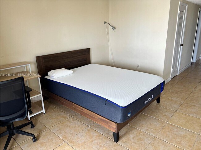 Building Photo - 1965 S Ocean Dr