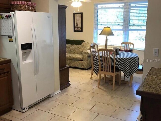 Building Photo - 2071 Australia Way W