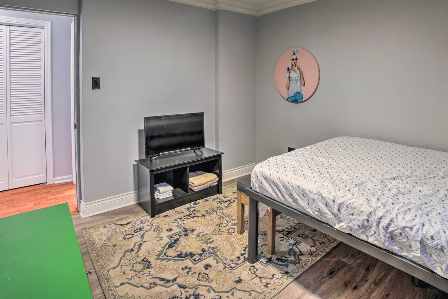 Building Photo - 703 S Central Park Ave