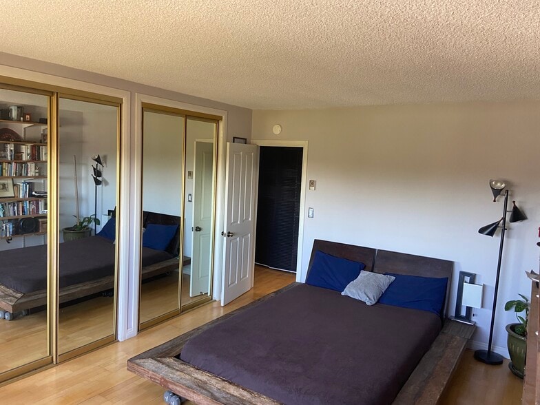 Building Photo - 6601 Springpark Ave