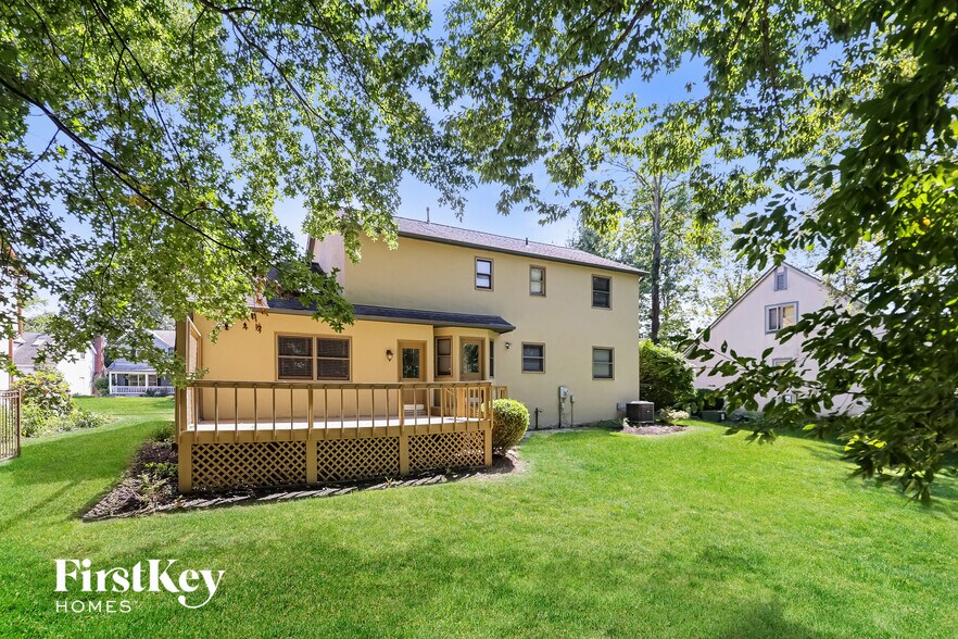 Building Photo - 581 Brightstone Dr