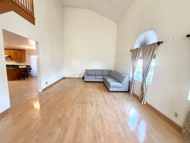 Building Photo - Spacious Modern Home with EV Charger, Solar & Gated 3-Car Garage