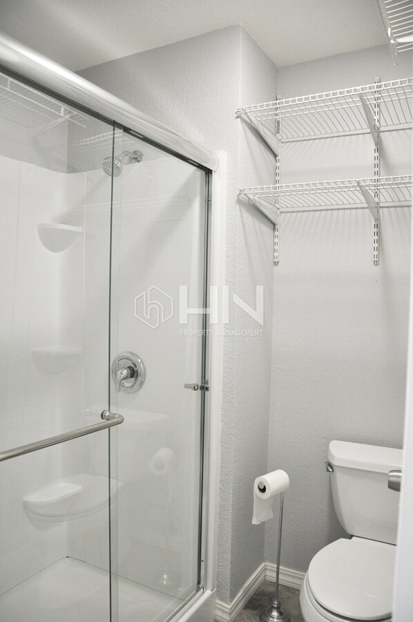 Building Photo - 200 Compton Cir