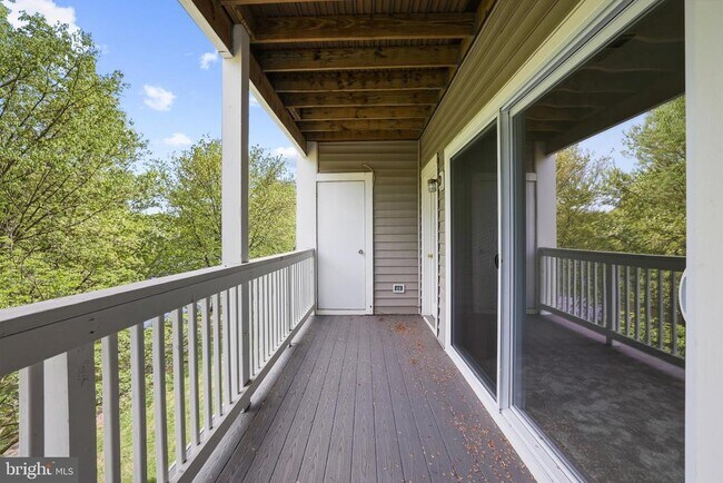 Building Photo - 2844 Yarling Ct