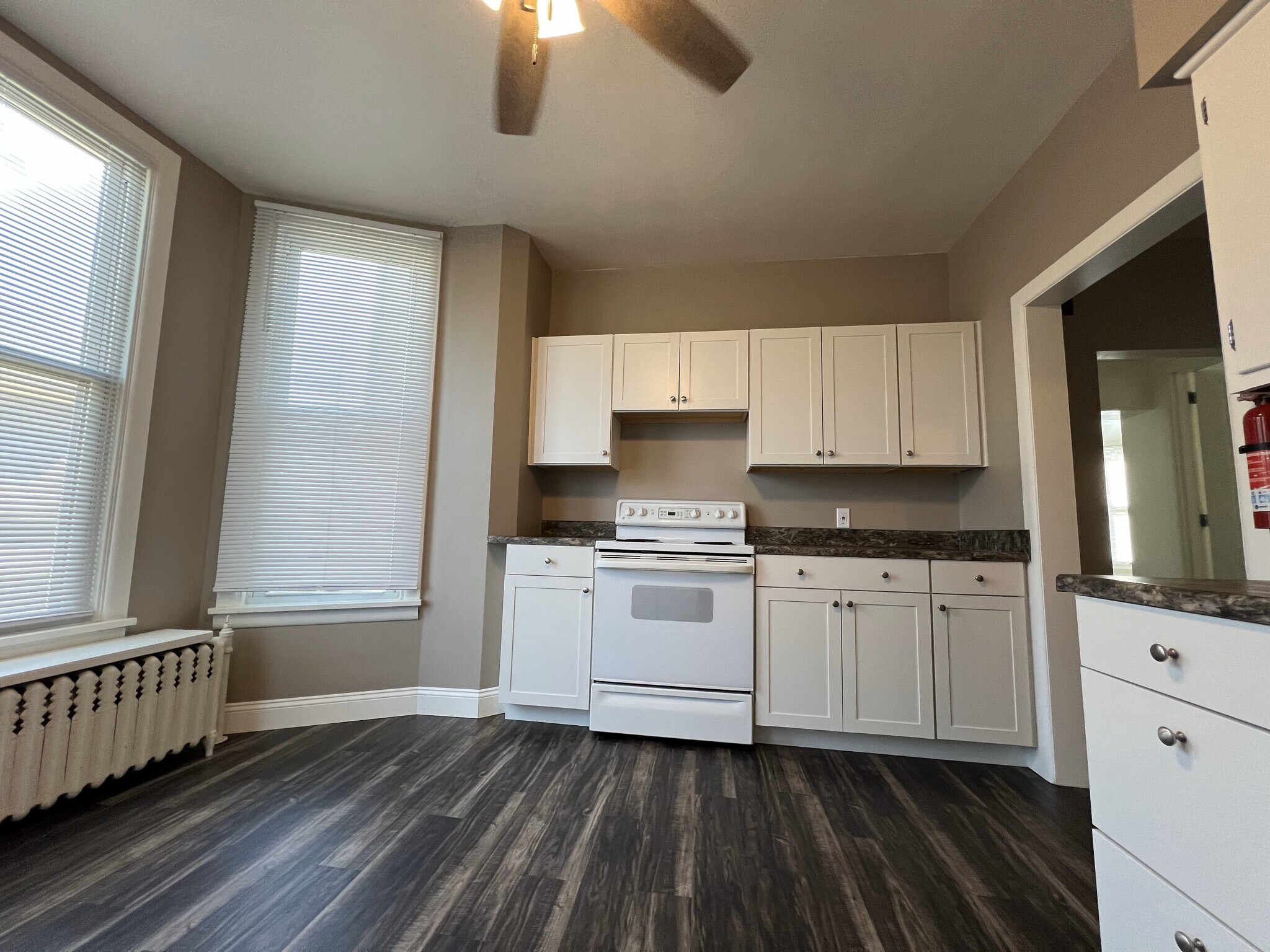 Building Photo - 143 Seminary Ave