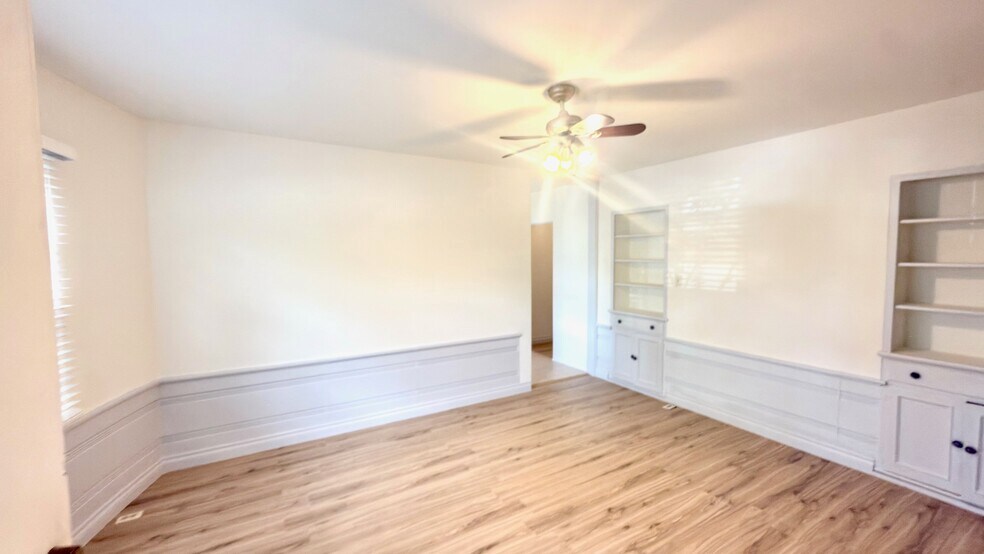 Building Photo - 1700 Don Carlos Ave