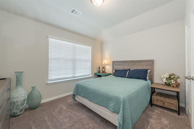 Building Photo - MOVE-IN SPECIAL! This beautiful home, located in the desirable EMS-ISD is what you've been lookin...