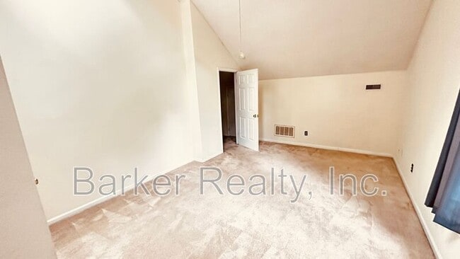 Building Photo - 3401 Whitford Ct