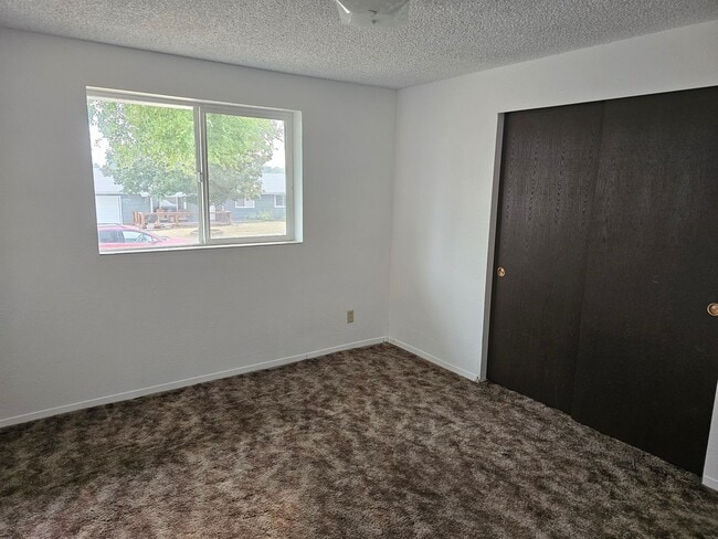 Building Photo - 208 Aquarius Way