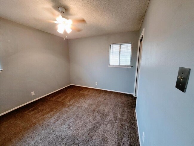 Building Photo - 3429 Willowrun Dr