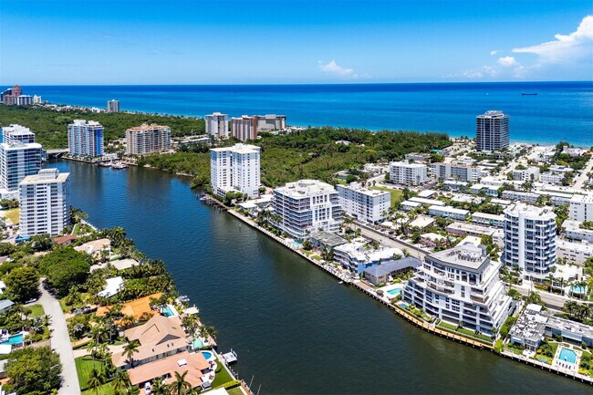 Building Photo - 715 Bayshore Dr