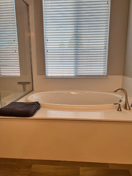 Building Photo - 2412 Galloping Trail Ct
