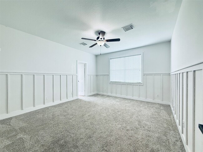 Building Photo - 518 Saffron Ct