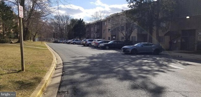 Building Photo - 3832 Bel Pre Rd