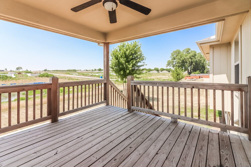 Building Photo - 702 Hibiscus Dr