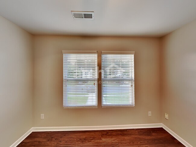Building Photo - 15709 Lakepoint Forest Dr