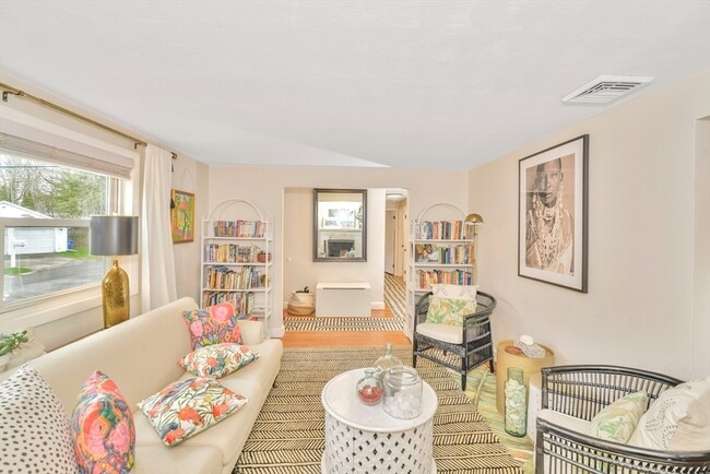 Building Photo - 15 Union Ave