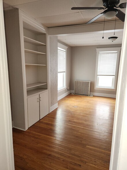 Building Photo - 125 Meyers Ave