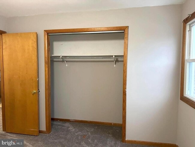 Building Photo - 31 Logan Ave