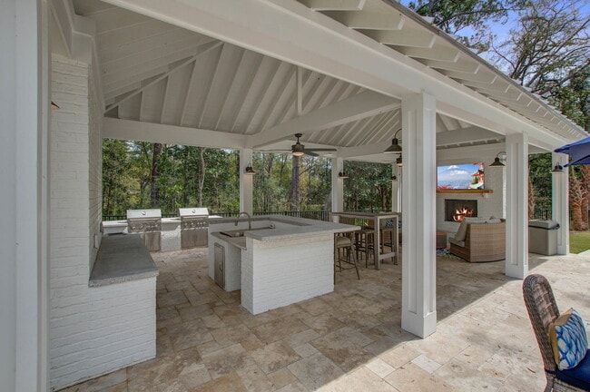 Building Photo - 1237 Tice Ln