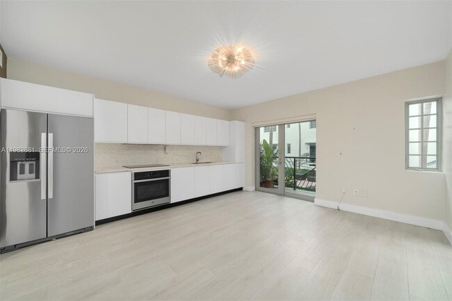 Building Photo - 435 21st St