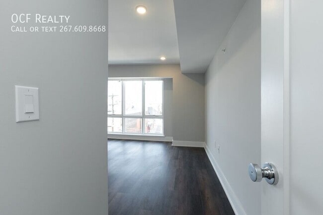 Building Photo - 711 N 16th St