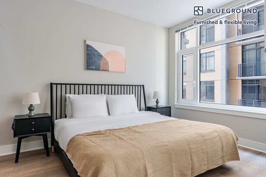 Building Photo - 4924 St Elmo Ave