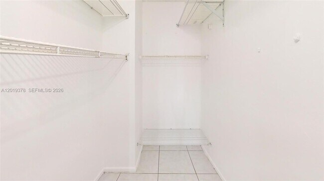 Building Photo - 210 174th St