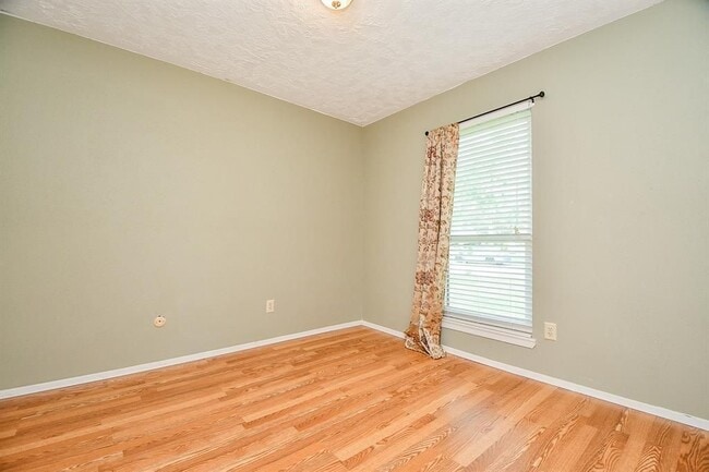 Building Photo - 2614 Cobble Ridge Dr