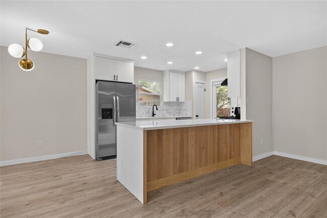 Building Photo - 6222 Wagon Bend