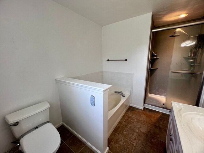 Building Photo - Beautiful 4 bedroom home in Chesapeake