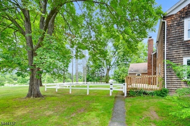 Building Photo - 425 Powerville Rd