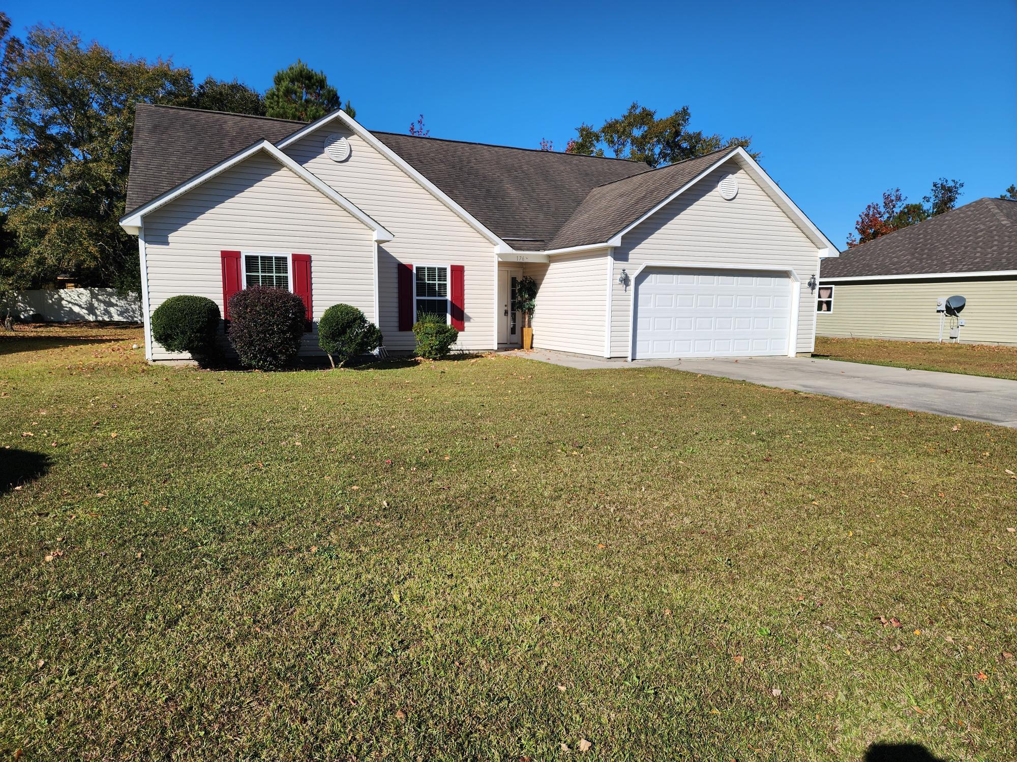 Building Photo - 176 Whispering Oaks Dr