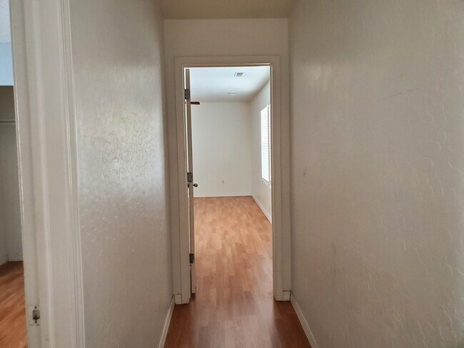 Building Photo - 1978 S 650 E