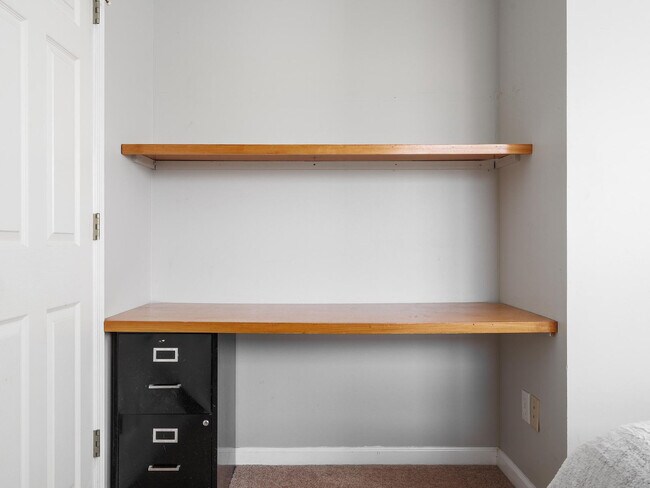 Building Photo - 2318 N New Jersey St