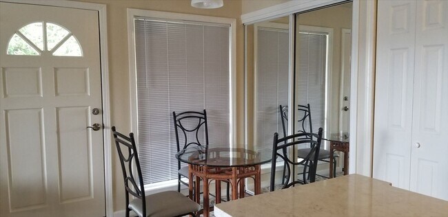 Building Photo - Halelani Village 2 Bedroom 1.5 Bath Condo