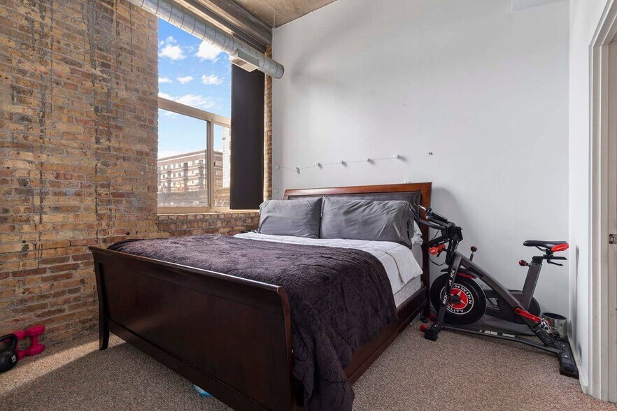 Building Photo - 1528 S Wabash Ave