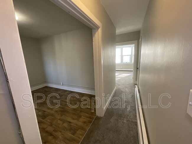 Building Photo - 51 Chambersburg St