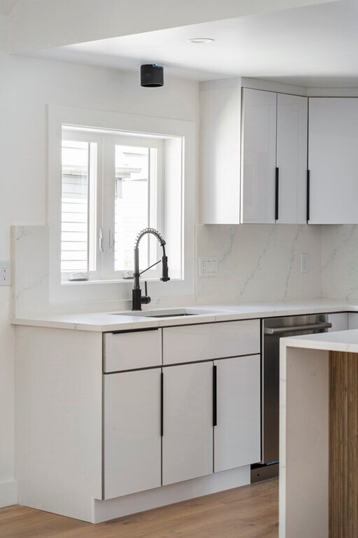 Building Photo - 89 5th St