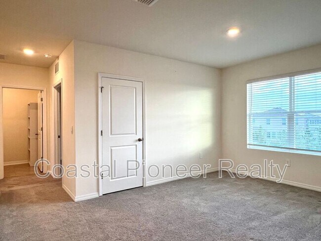 Building Photo - 17506 Canopy Pl