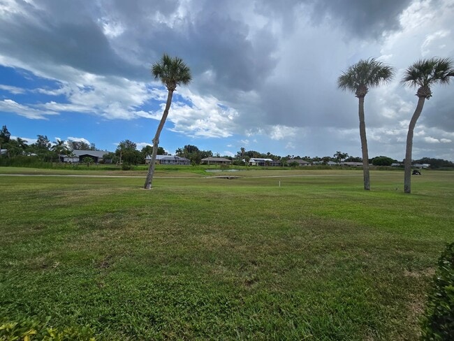 Building Photo - ANNUAL RENTAL - 55+ COMMUNITY 2/2 IN VISTA ROYALE