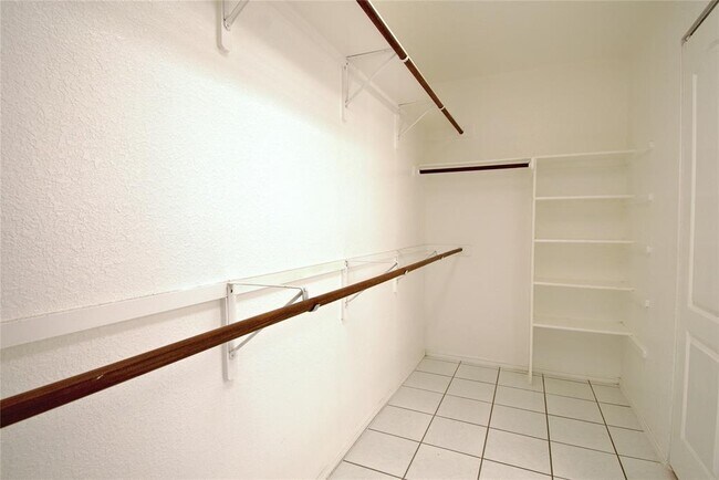 Building Photo - 1401 Haley Gray Dr