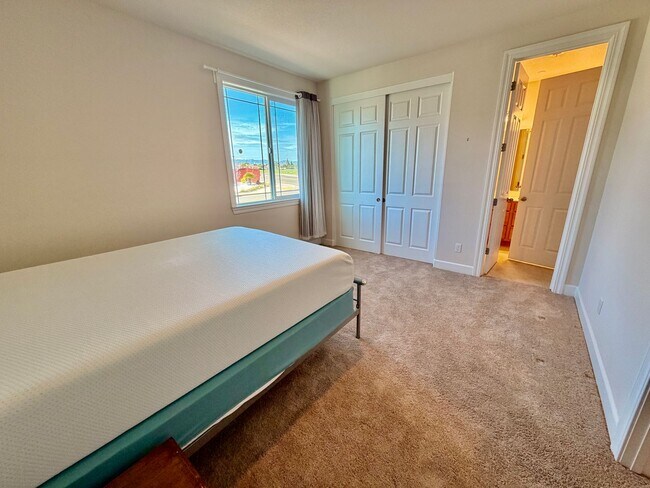 Building Photo - Vacaville 4 Bed | 3 Bath | Single-Story | 2,490 SF | Built in 2021