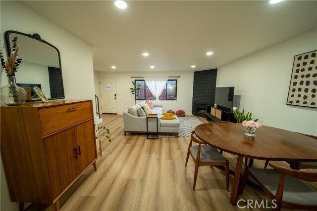 Building Photo - 4229 W Rosecrans Ave