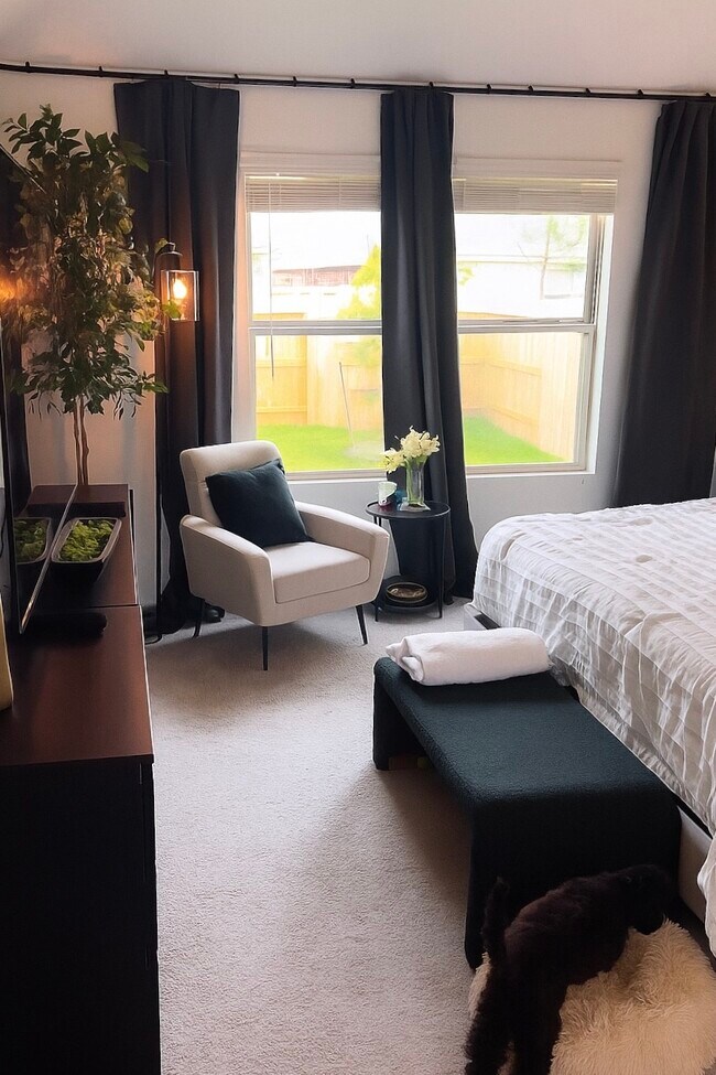 Building Photo - 3618 Oakvale Dr