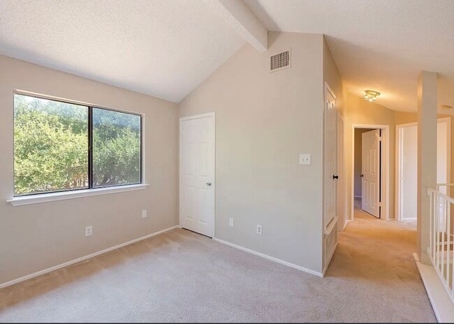Building Photo - 12917 Meehan Dr