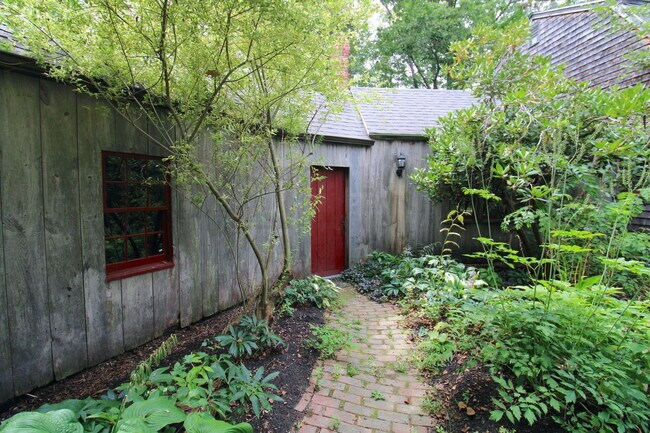 Building Photo - 3 Great Works Dr